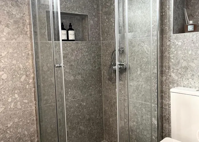 The Mediterranean Sea At Your Doorstep!! 別荘